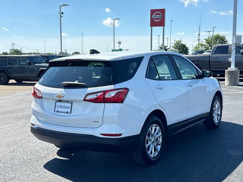Used 2020 Chevrolet Equinox LS AWD/4WD image 3