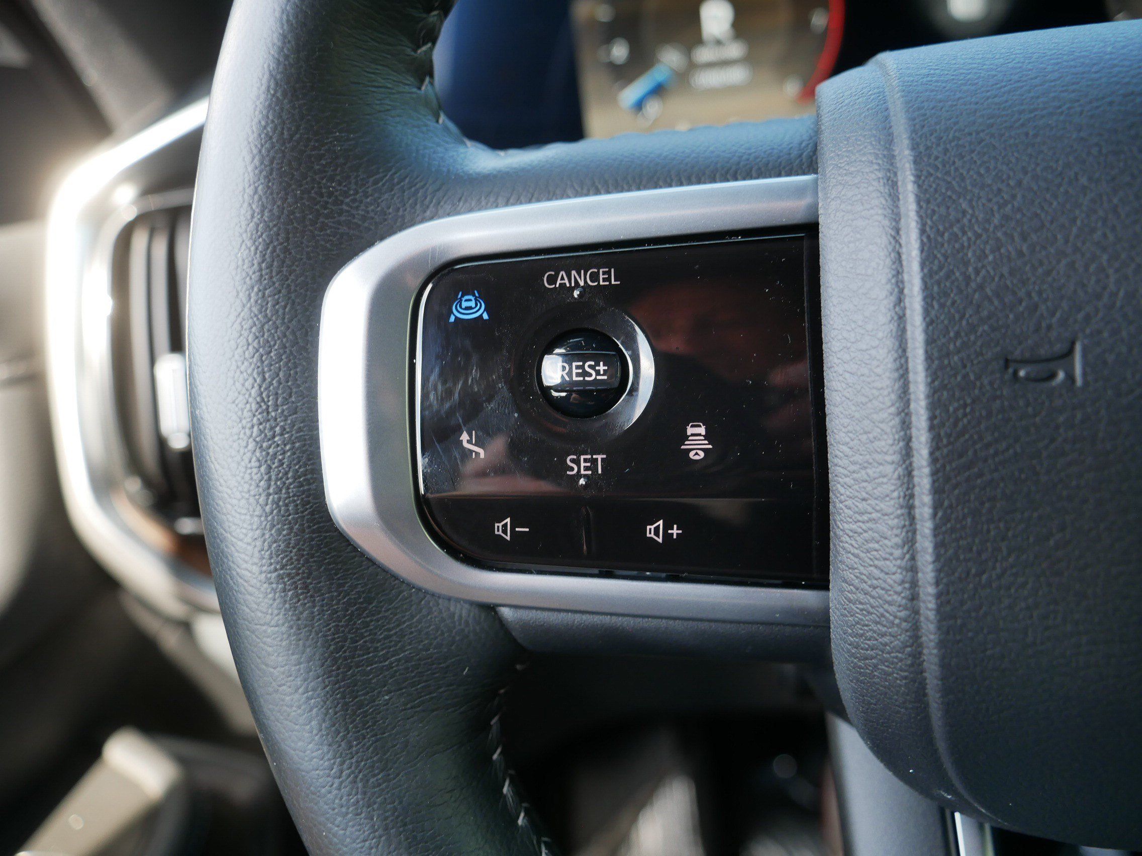 Certified 2025 Nissan Armada Platinum w/ Convenience Package AWD/4WD image 28