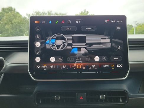 New 2025 Volkswagen ID. Buzz Pro S image 18