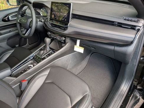 New 2026 Jeep Compass Limited image 21