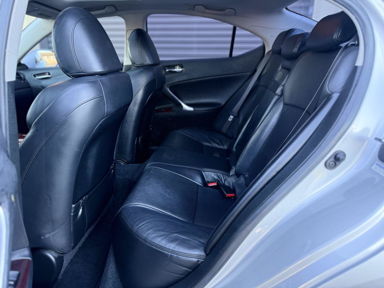 Used 2008 Lexus IS 350 w/ X Pkg w/ Sunroof RWD image 12