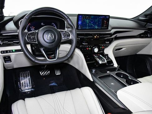 Used 2025 Acura MDX A-Spec image 6