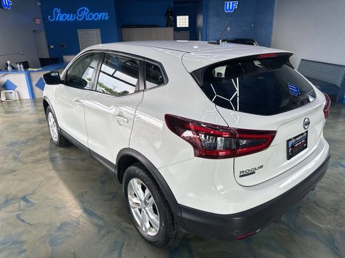 Used 2021 Nissan Rogue Sport S image 14