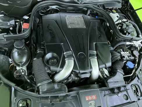 Used 2013 Mercedes-Benz CLS 550 4MATIC image 17