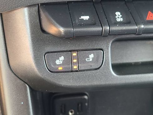 Used 2020 Chevrolet Colorado Z71 AWD/4WD image 21