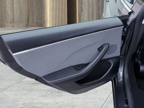 Used 2024 Tesla Model 3 Standard Range RWD image 26