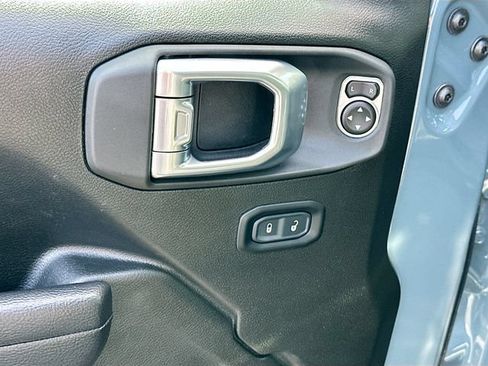 Used 2024 Jeep Wrangler Unlimited Sport AWD/4WD image 18