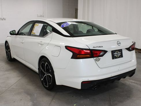 Used 2024 Nissan Altima 2.5 SR FWD image 7