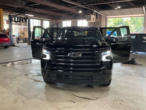 Used 2025 Chevrolet Silverado 1500 High Country w/ Midnight Edition AWD/4WD image 22