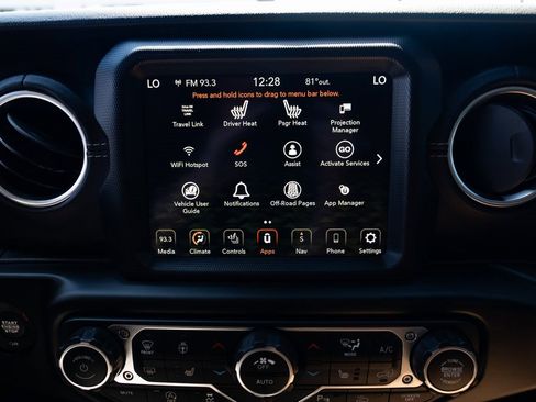 Used 2020 Jeep Gladiator Overland image 16