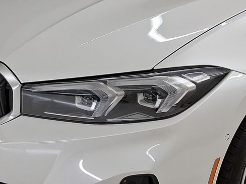 Used 2026 BMW 330i Sedan w/ Convenience Package RWD image 12