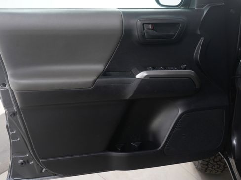 Used 2021 Toyota Tacoma SR5 image 21