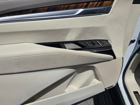New 2026 Cadillac Escalade ESV Platinum Sport AWD/4WD image 23