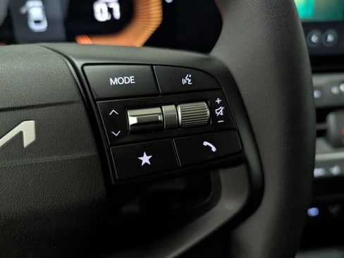 Used 2025 Kia K4 FWD image 17