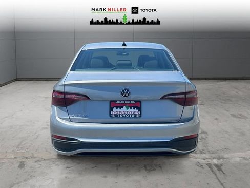 Used 2024 Volkswagen Jetta S FWD image 4