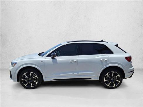 Certified 2025 Audi Q3 2.0T Premium Plus w/ Premium Plus Package AWD/4WD image 8