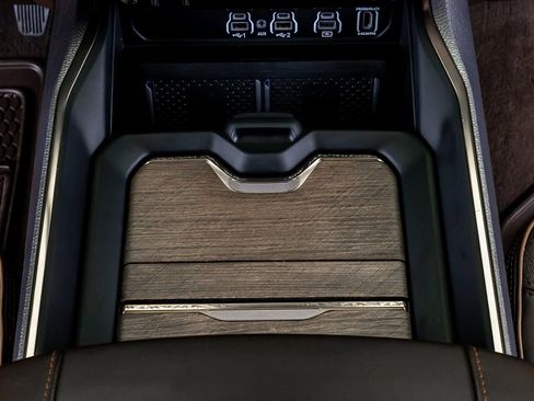 Used 2026 RAM 2500 Limited AWD/4WD image 37