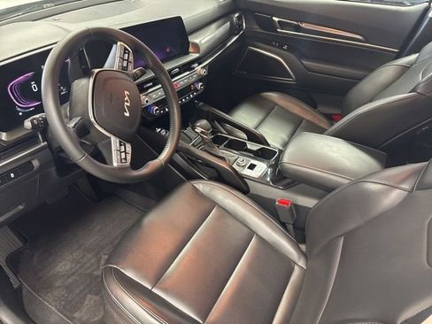 Used 2024 Kia Telluride S FWD image 15