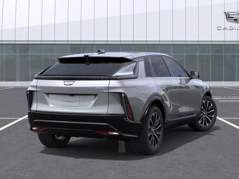 New 2026 Cadillac Lyriq Sport w/ LPO, Floor Liner Package AWD/4WD image 4