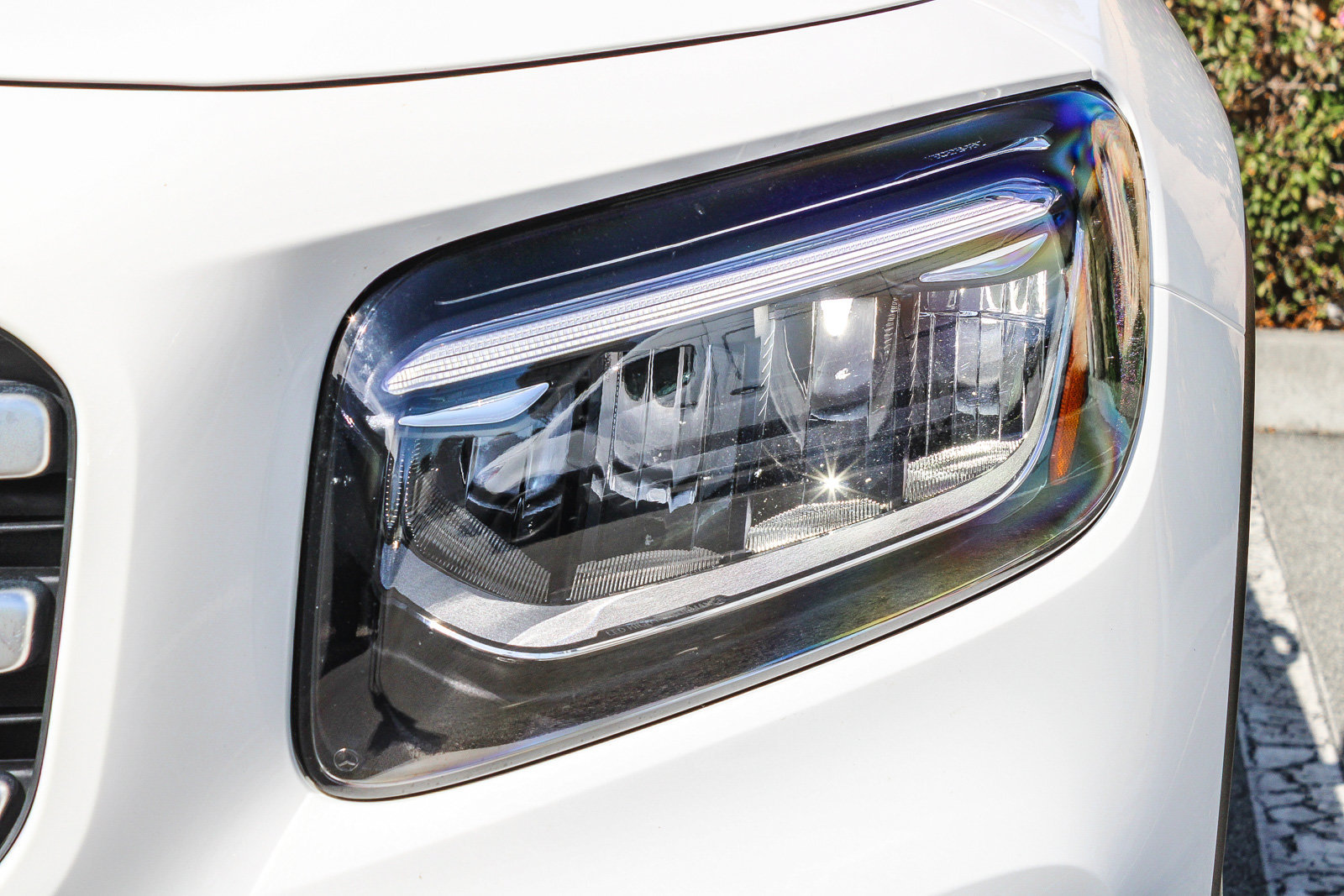Certified 2026 Mercedes-Benz GLB 250 4MATIC image 4