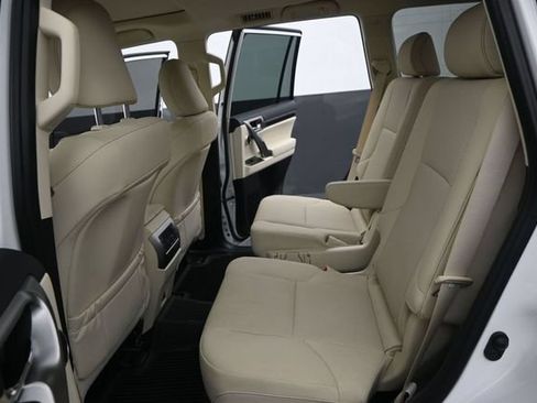 Used 2023 Lexus GX 460 Premium AWD/4WD image 14