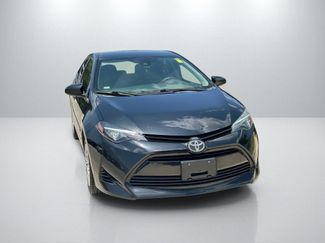 Used 2018 Toyota Corolla LE FWD video 2