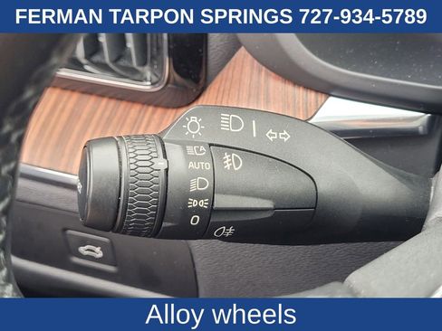 Certified 2023 Volvo XC60 B5 Plus w/ Climate Package image 32