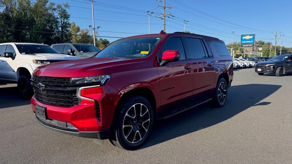 Used 2024 Chevrolet Suburban RST w/ Luxury Package AWD/4WD image 24