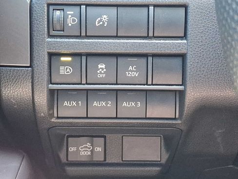 Used 2024 Toyota Tacoma TRD Sport w/ TRD Sport Upgrade Package AWD/4WD image 25