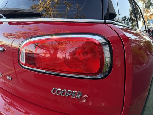 Used 2019 MINI Cooper Clubman S image 12