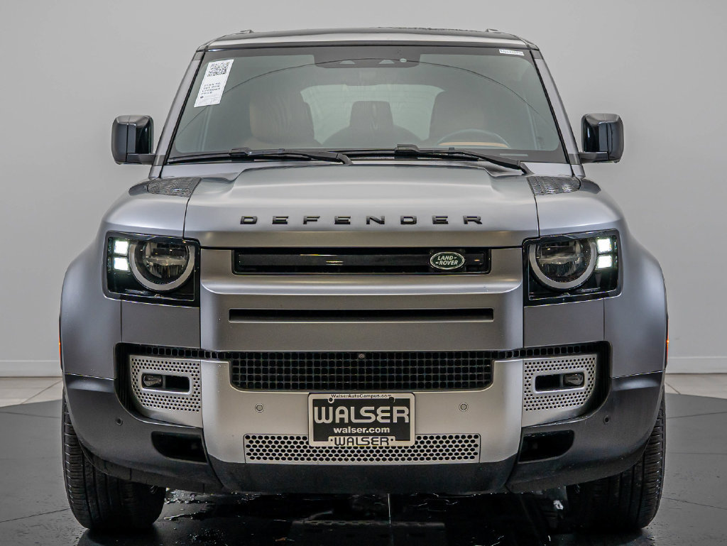 Used 2023 Land Rover Defender 110 S AWD/4WD image 2