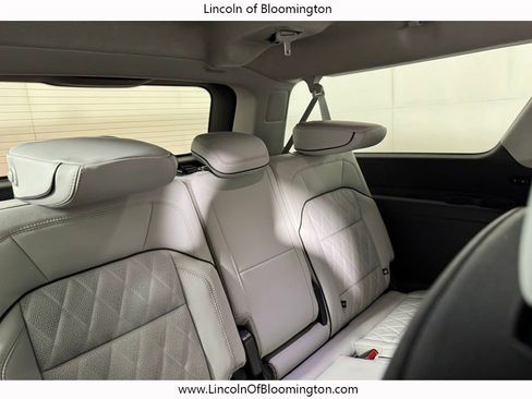 Certified 2025 Lincoln Navigator L Black Label AWD/4WD image 21