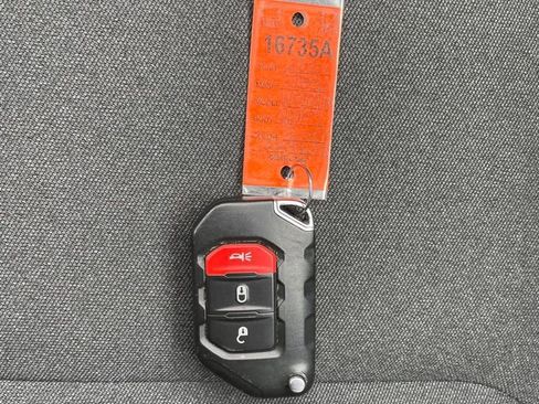 Used 2024 Jeep Wrangler Unlimited Sport AWD/4WD image 17