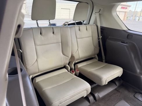 Used 2018 Lexus GX 460 Premium AWD/4WD image 25
