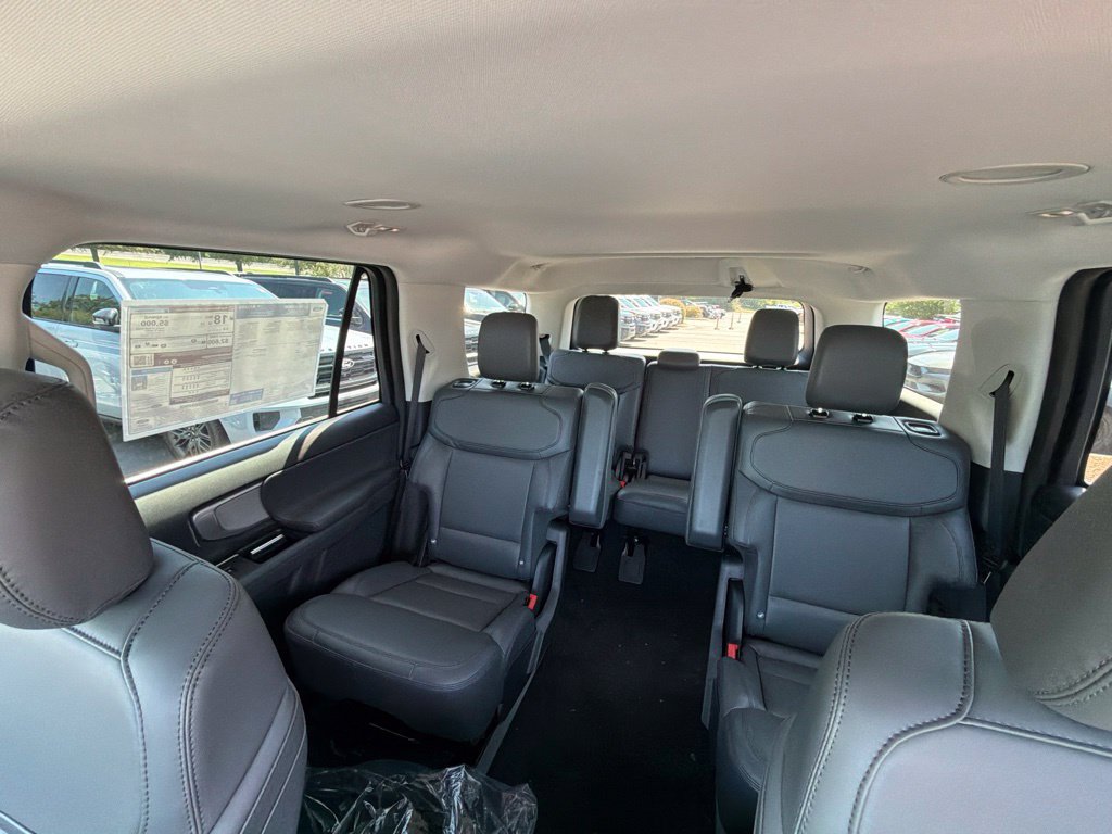 New 2027 Ford Expedition Active RWD image 11