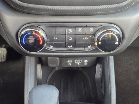 Used 2023 Chevrolet TrailBlazer LT image 20