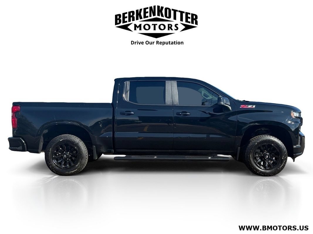 Used 2021 Chevrolet Silverado 1500 RST AWD/4WD image 2