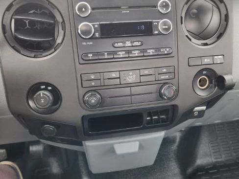 Used 2016 Ford F250 XL w/ Power Equipment Group RWD image 21