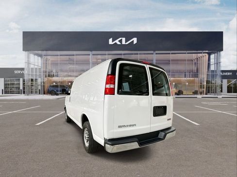 Used 2024 GMC Savana 2500 w/ Driver Convenience Package image 6