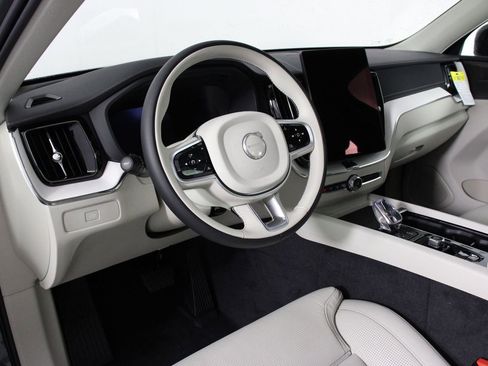 New 2026 Volvo XC60 B5 Ultra w/ Climate Package PRO image 8