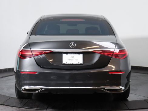Used 2022 Mercedes-Benz S 580 4MATIC Sedan image 5