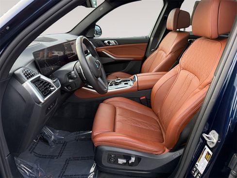 Used 2025 BMW X5 xDrive40i image 9