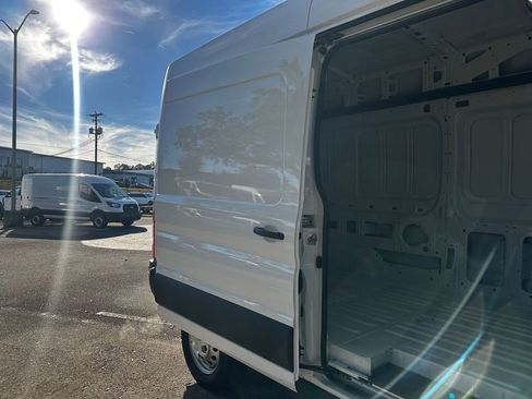 New 2025 Ford Transit 350 148 High Roof image 40