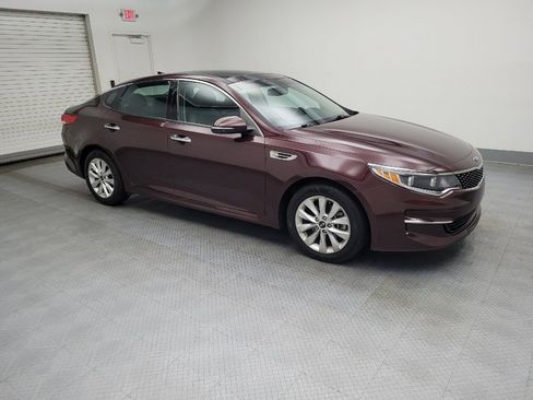 Used 2017 Kia Optima EX w/ Premium Package image 11