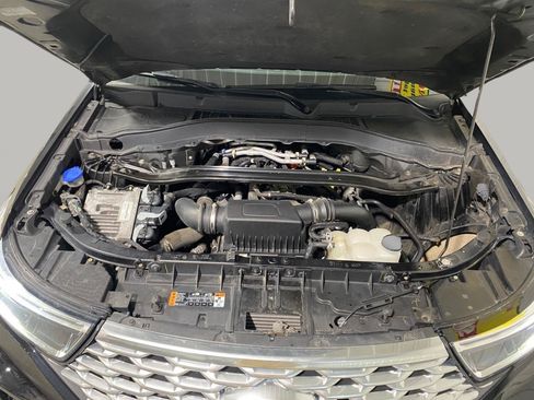 Used 2021 Ford Explorer Platinum w/ Equipment Group 601A AWD/4WD image 31