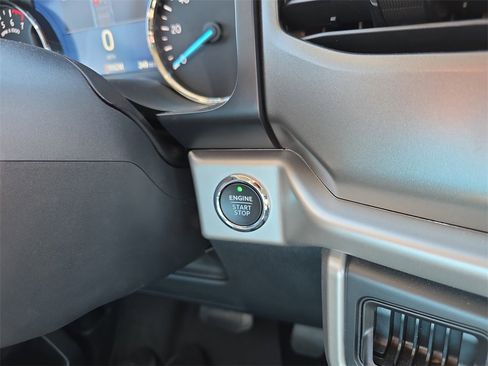 Certified 2023 Ford Expedition Max XLT image 24