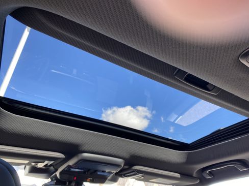 New 2026 Subaru Outback Touring XT image 37