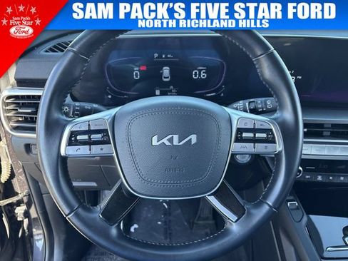 Used 2025 Kia Telluride S AWD/4WD image 23