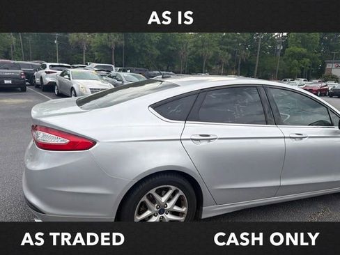 Used 2014 Ford Fusion SE FWD image 6