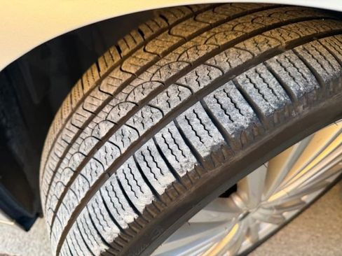 Used 2017 Lincoln MKZ Reserve image 8